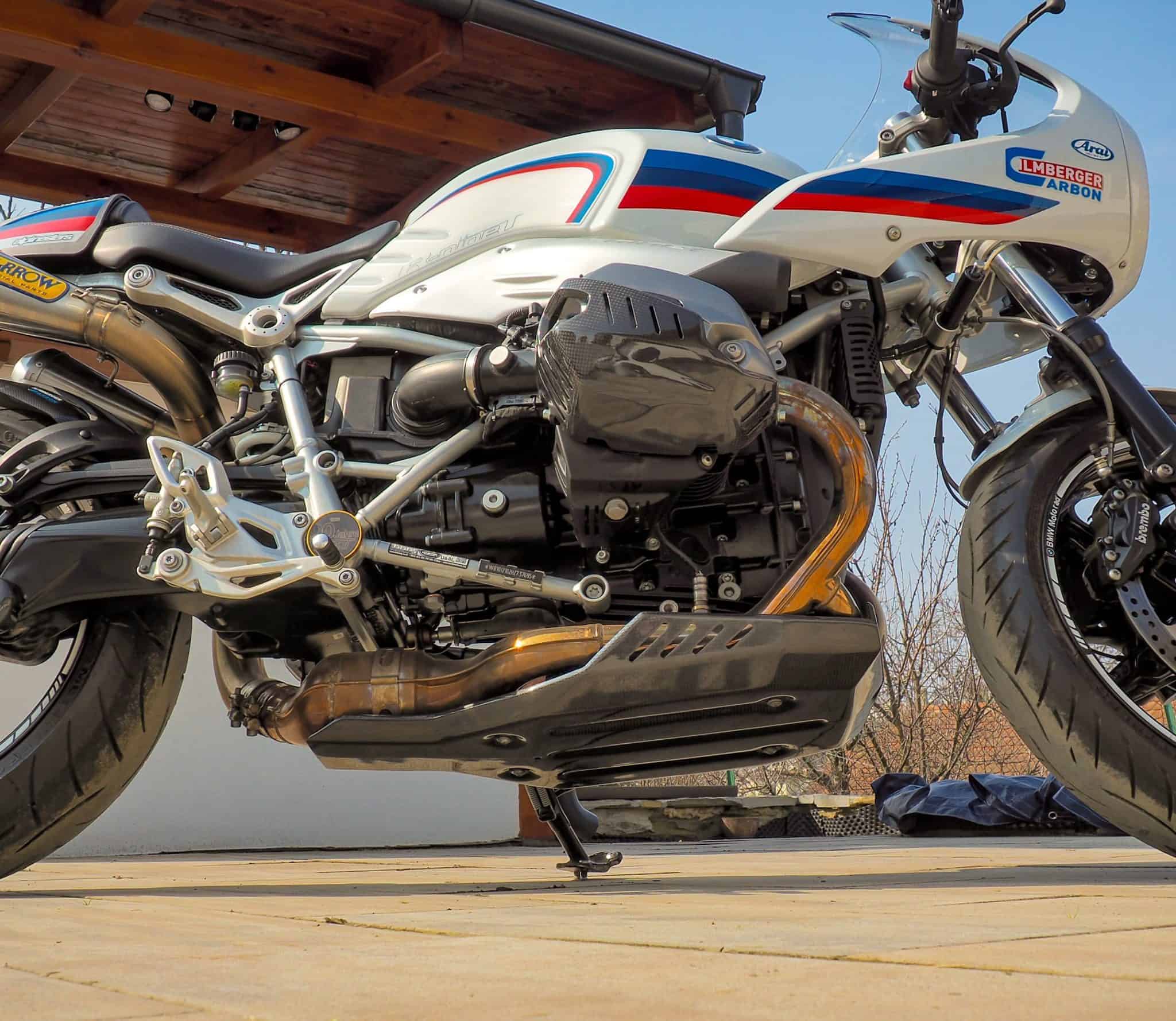 BMW R NINE RACER