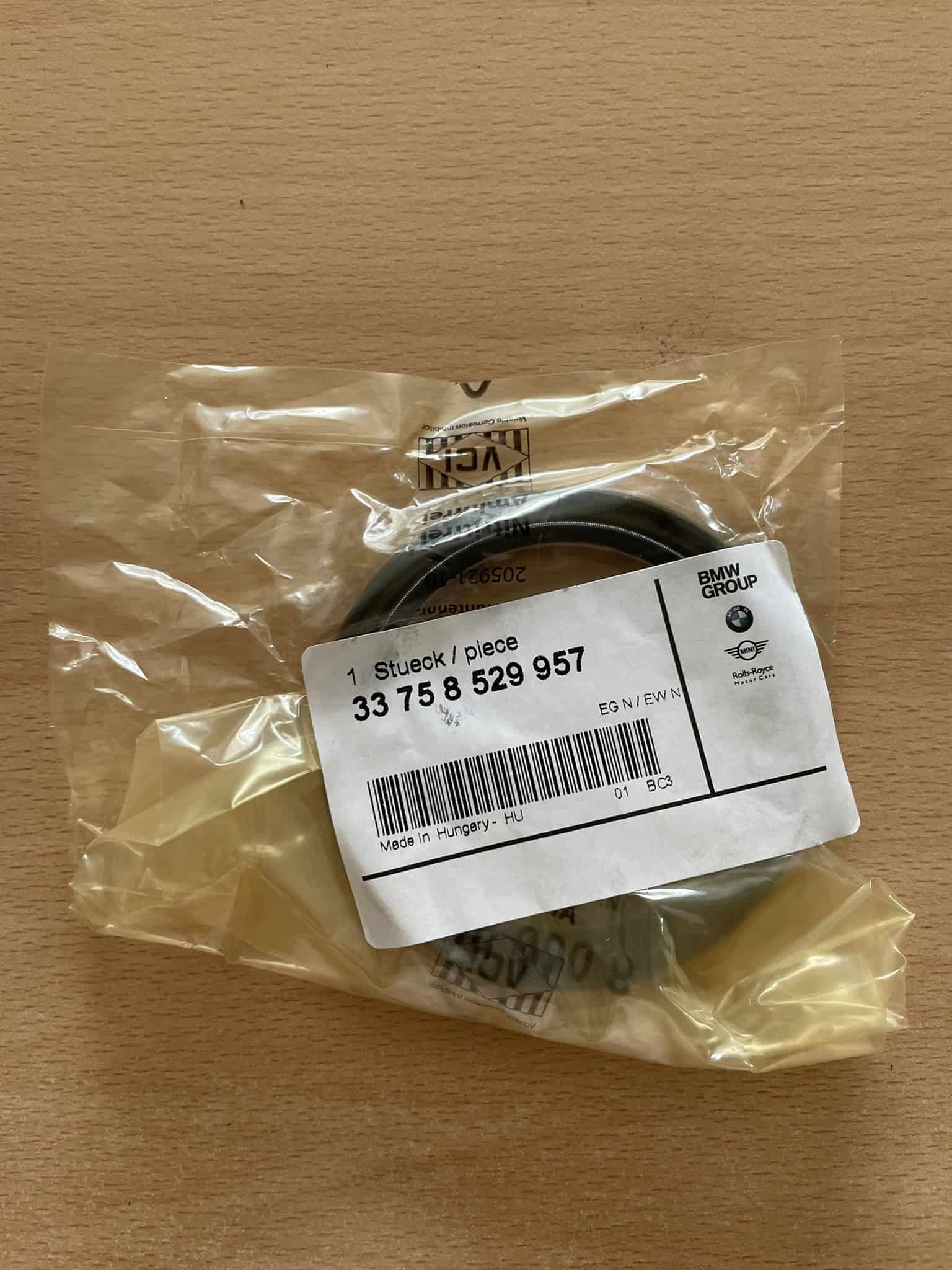 BMW - gufero koncového převodu 33758529957