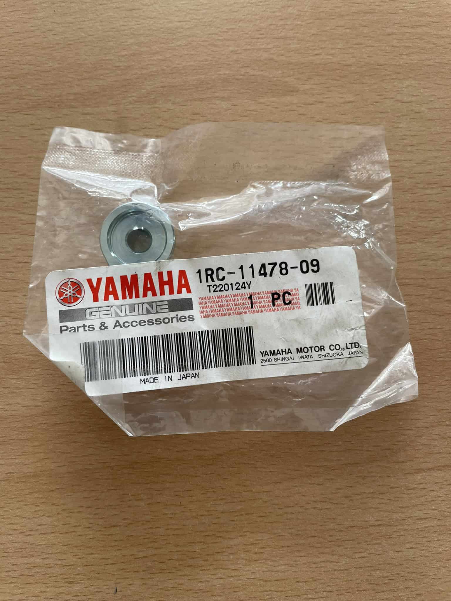 YAMAHA - collar 1RC-11478-09
