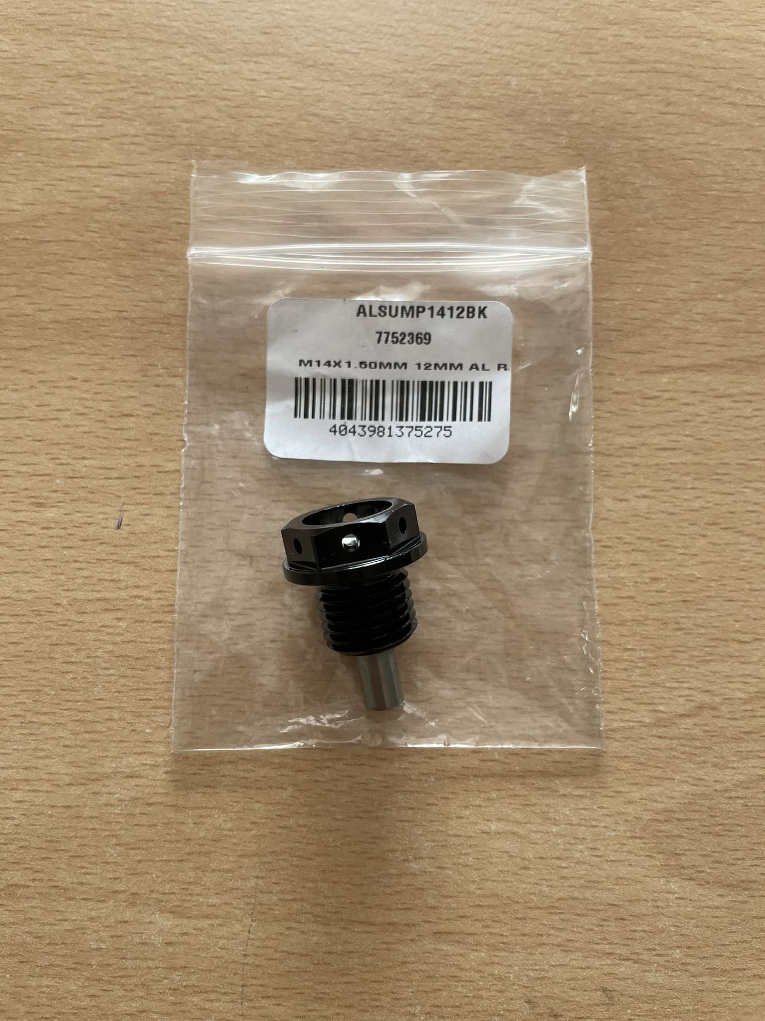 YAMAHA - výpustný šroub s magnetem 7752369