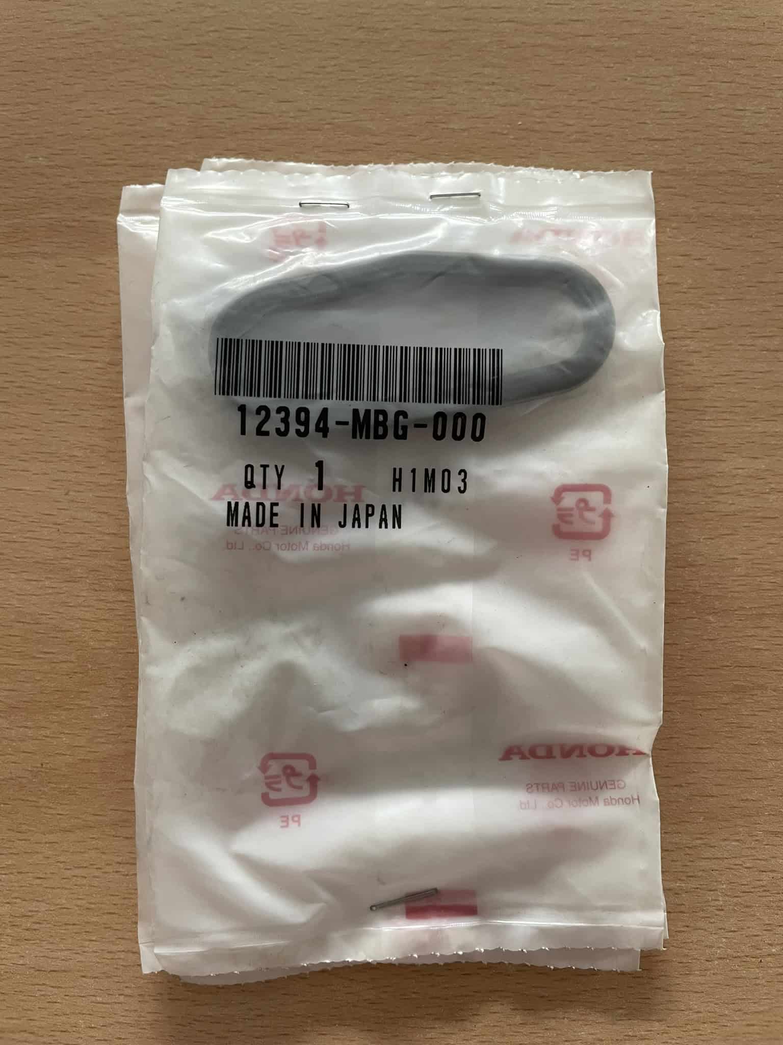 HONDA - těsnění víka(svíčka) 12394-MBG-000