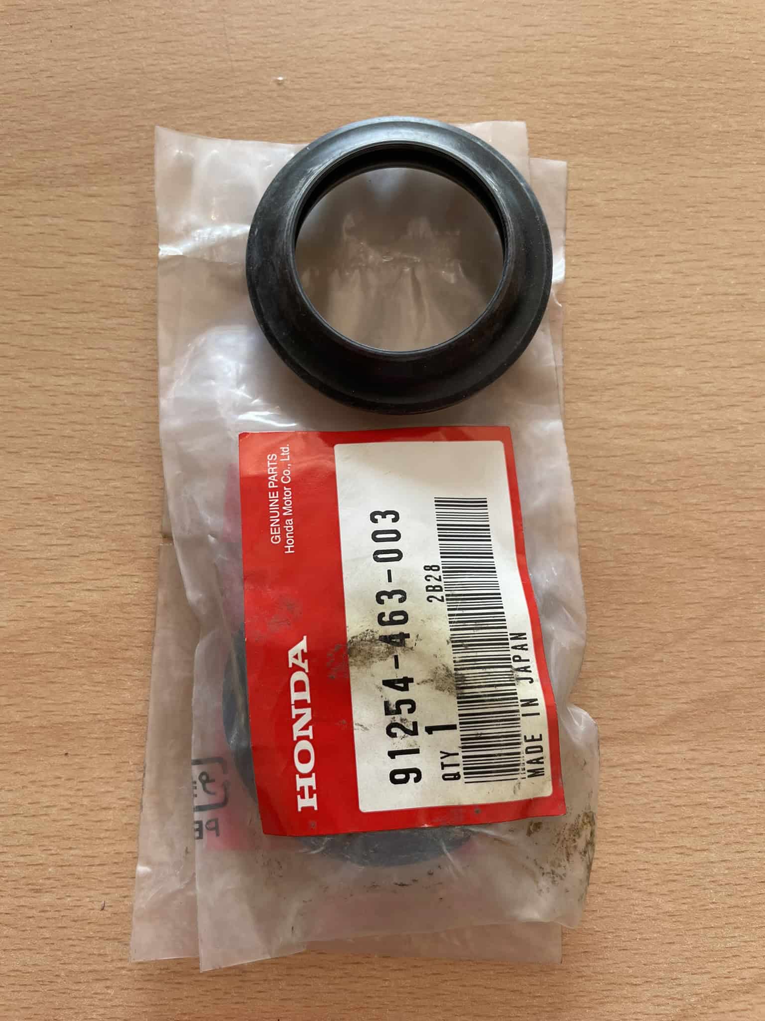 HONDA - prachovka tlumiče 91254-463-003