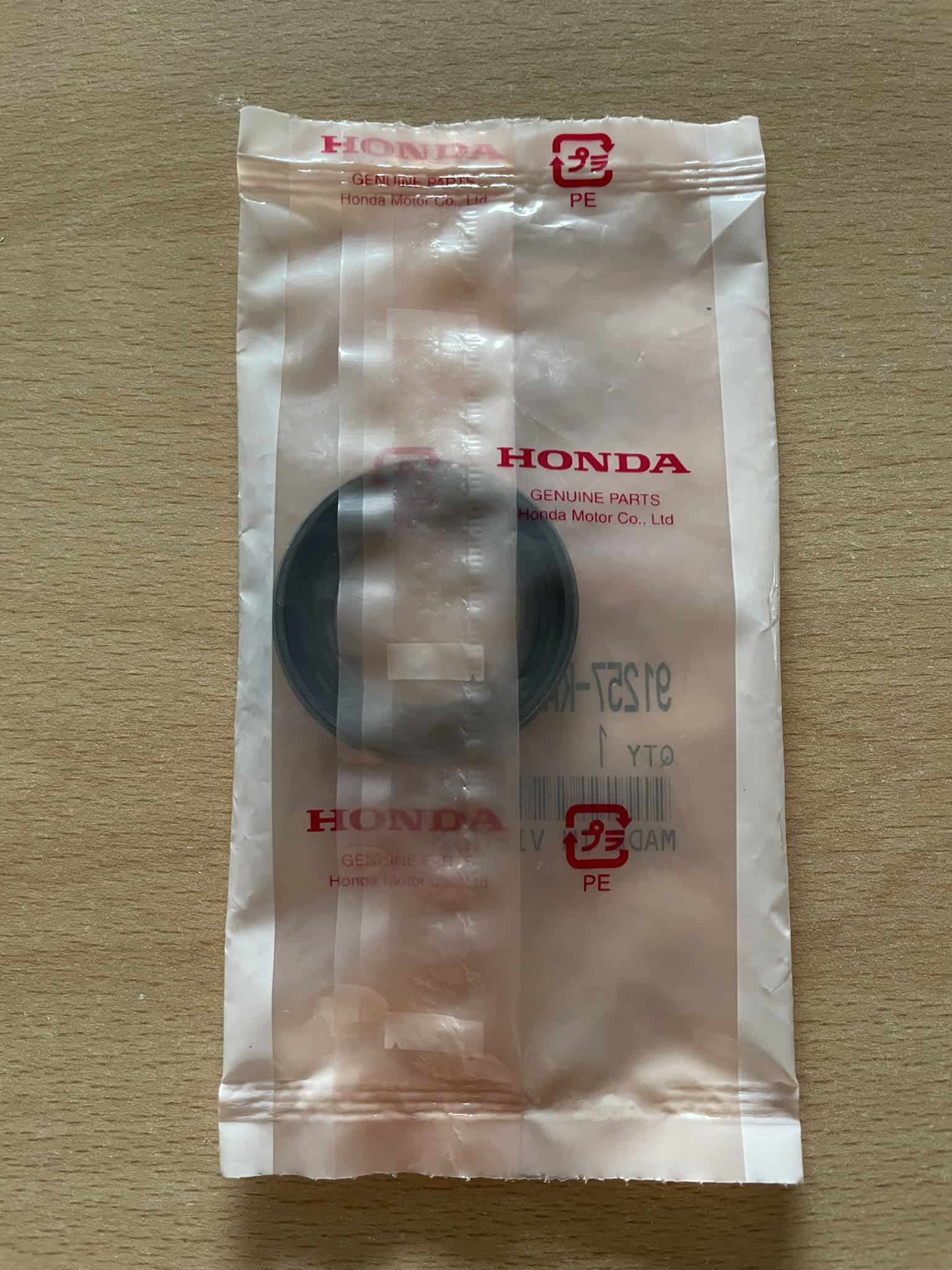 HONDA - prachovka 91257-KA3-711