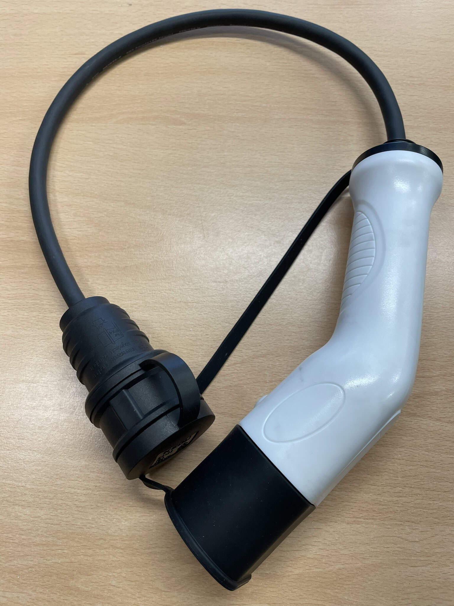 Přenosný nabíjecí adaptér 16A 250V
