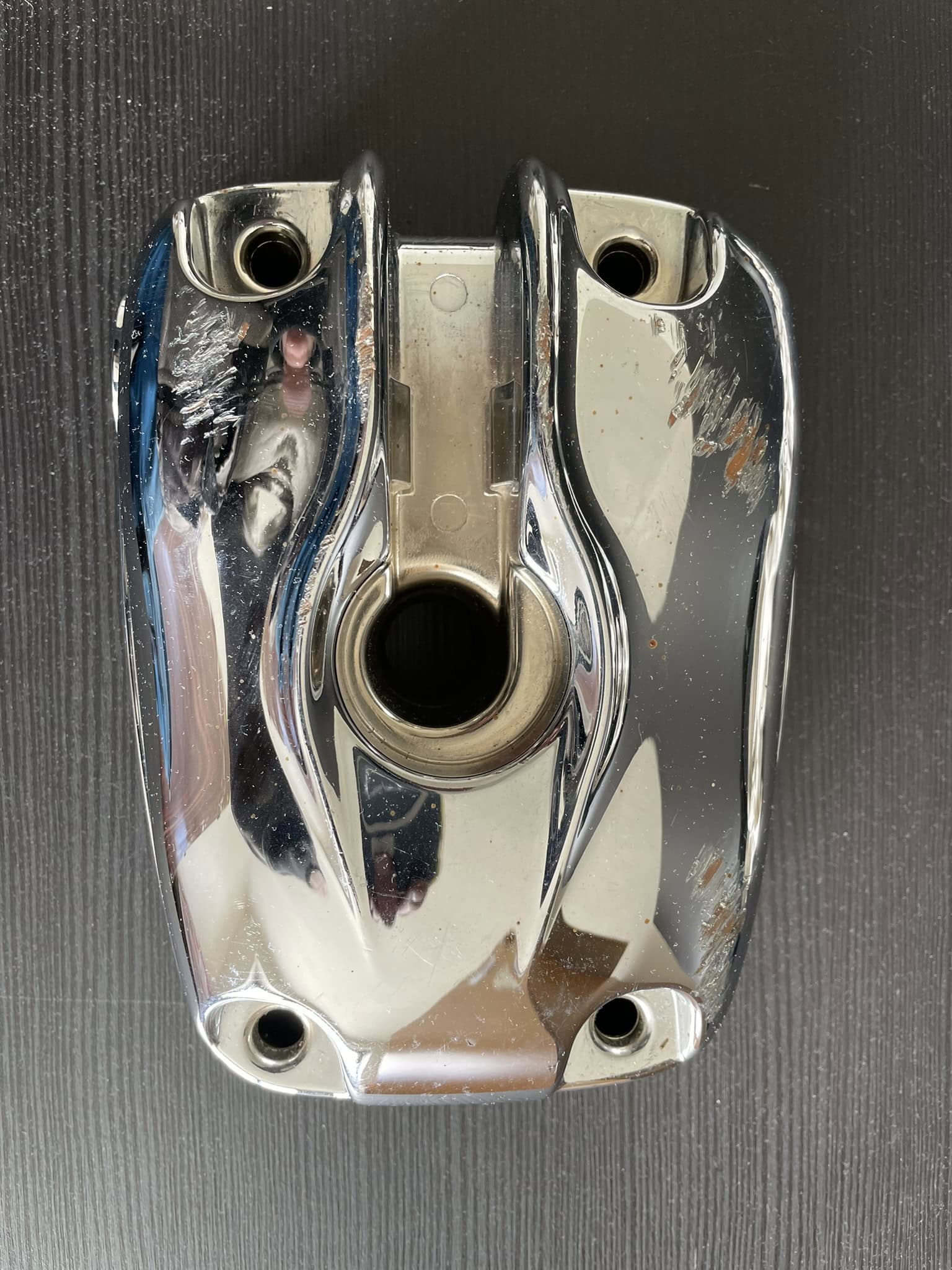 BMW - víko ventilu R 1200 C