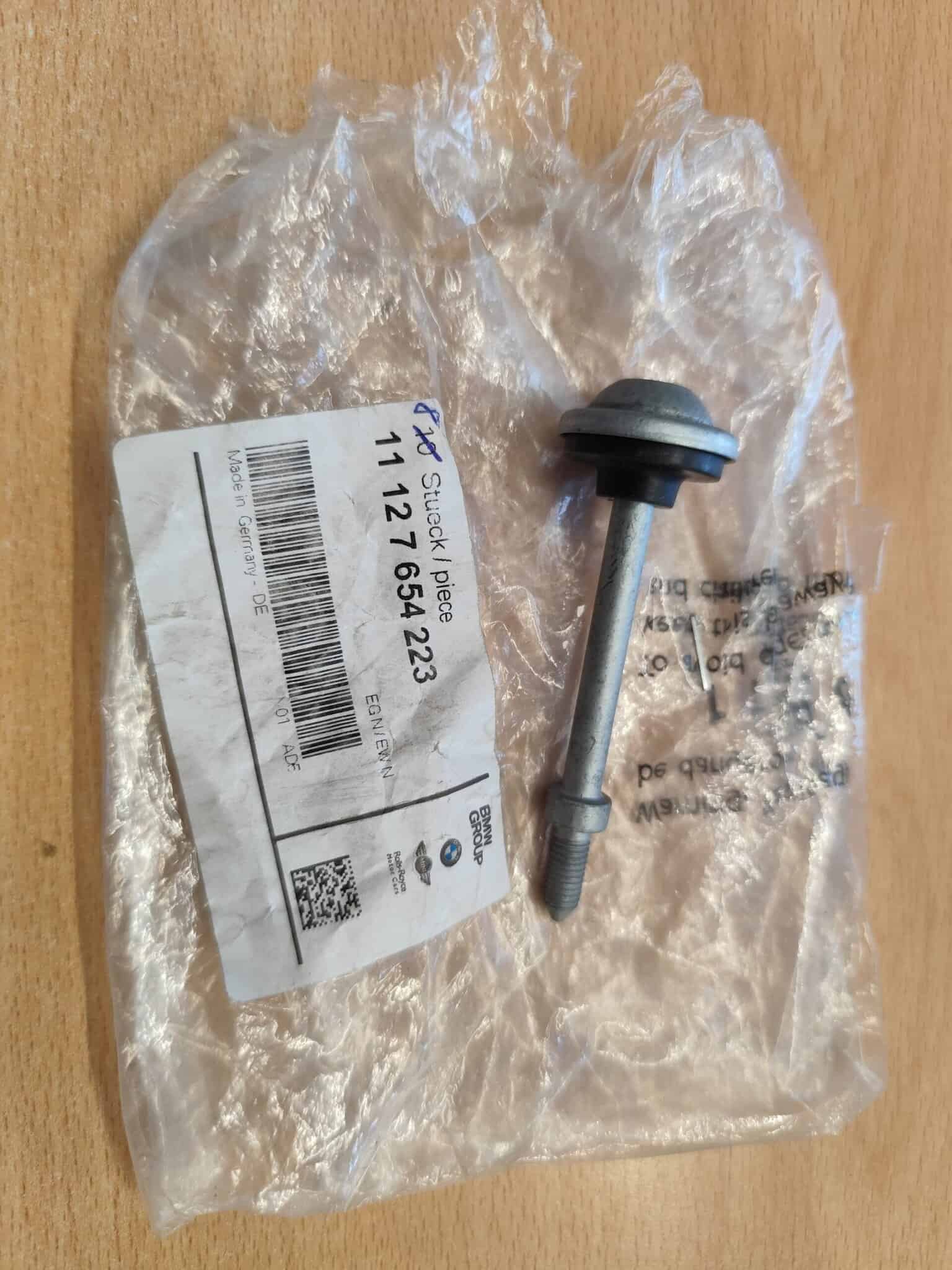 BMW - šroub víka hlavy 11127654223